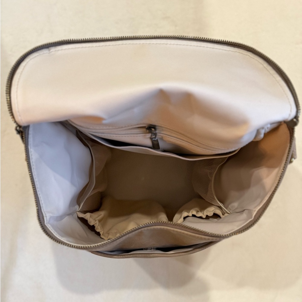 Azaria La Mere Vegan Leather Backpack Original - Picture 3 of 7